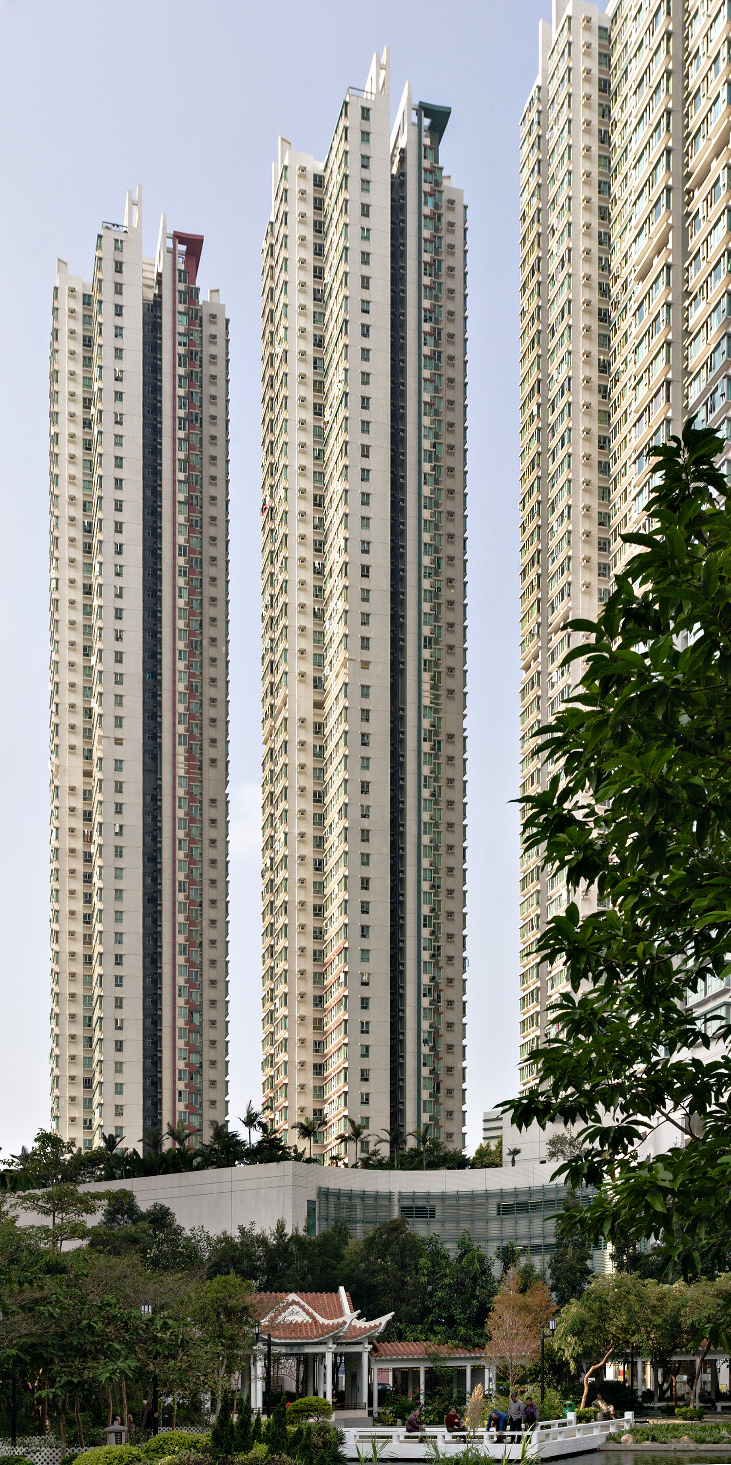 Metro Harbourview Tower 2, Hong Kong - View from the southeast. © Mathias Beinling